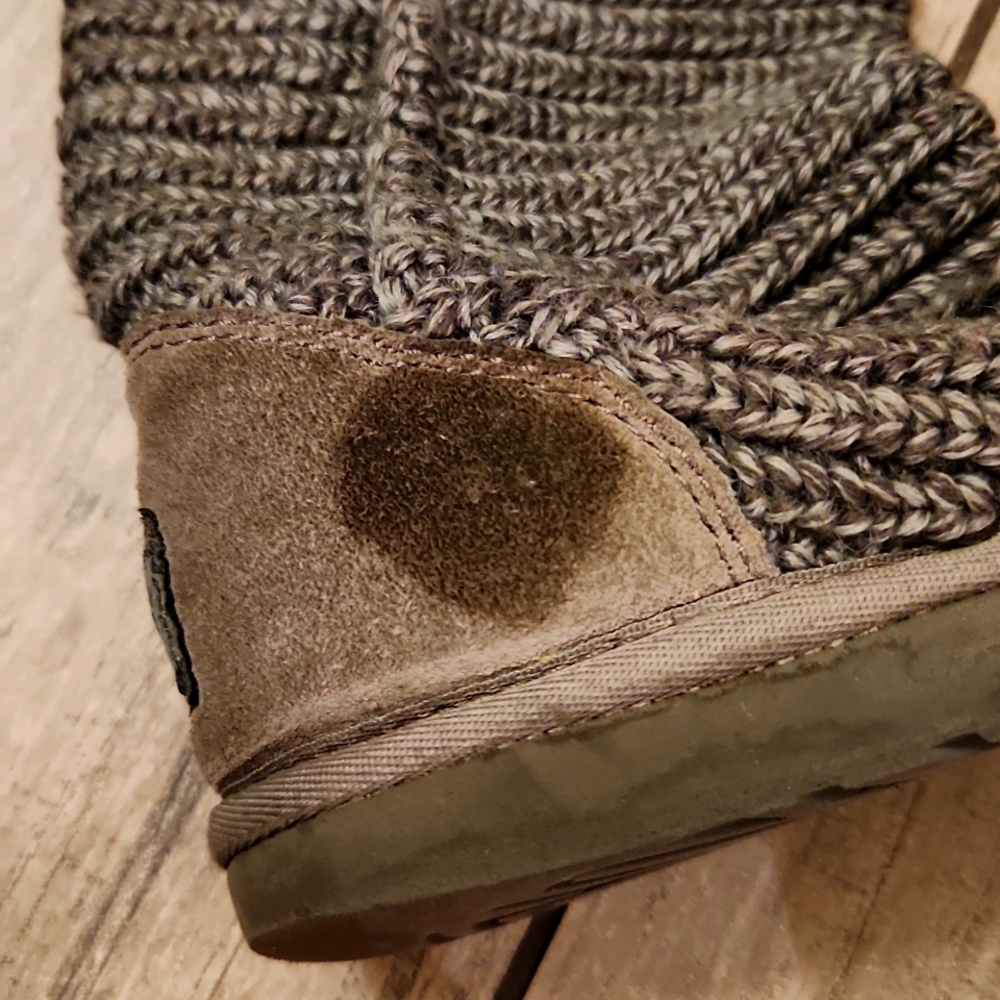 UGG Boots👢 😍 - Picture 4 of 6
